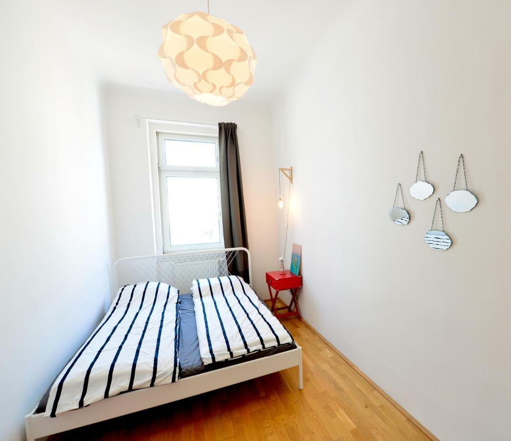 2 Bedrooms @ The U3 Subway Wien Eksteriør bilde